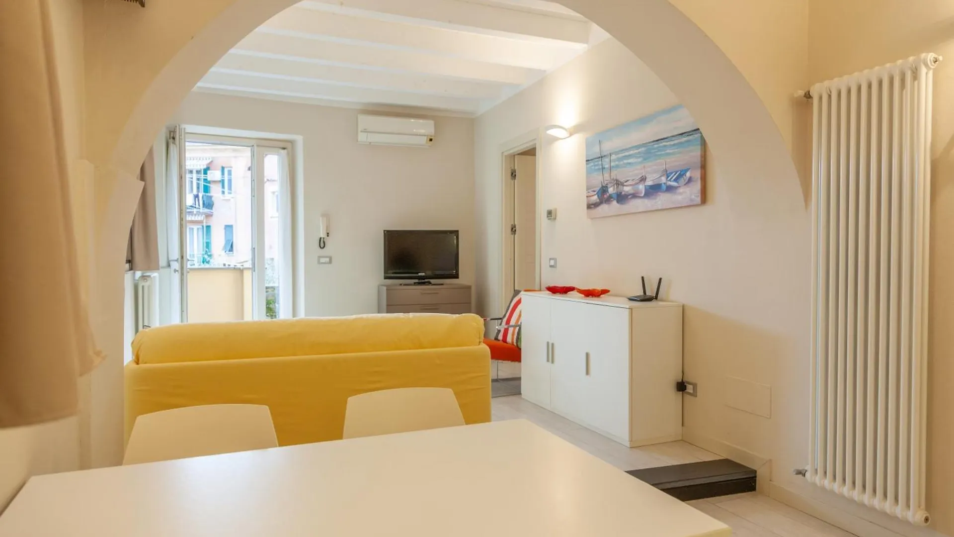 Lola House Apartment Levanto 0*,  Italy